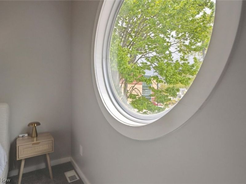 8104 Halle Avenue, Cleveland, OH 44102 Photo 16