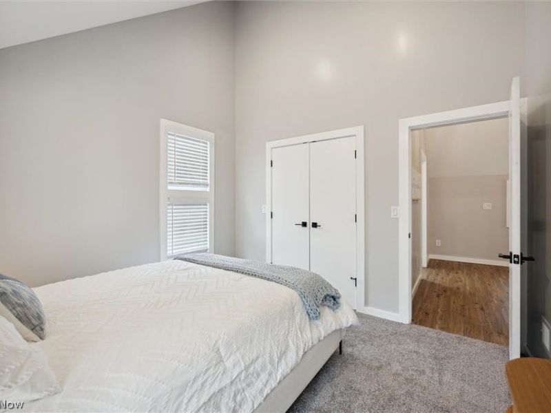 8104 Halle Avenue, Cleveland, OH 44102 Photo 20