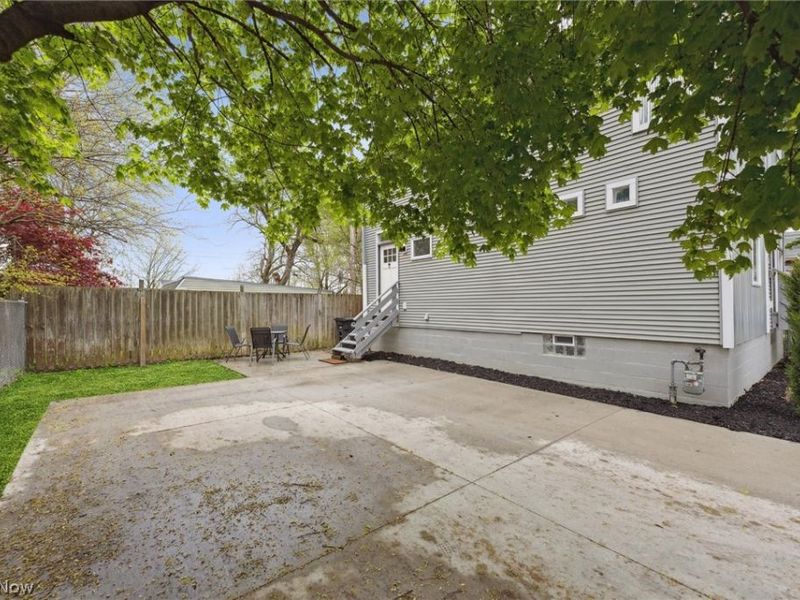 8104 Halle Avenue, Cleveland, OH 44102 Photo 31