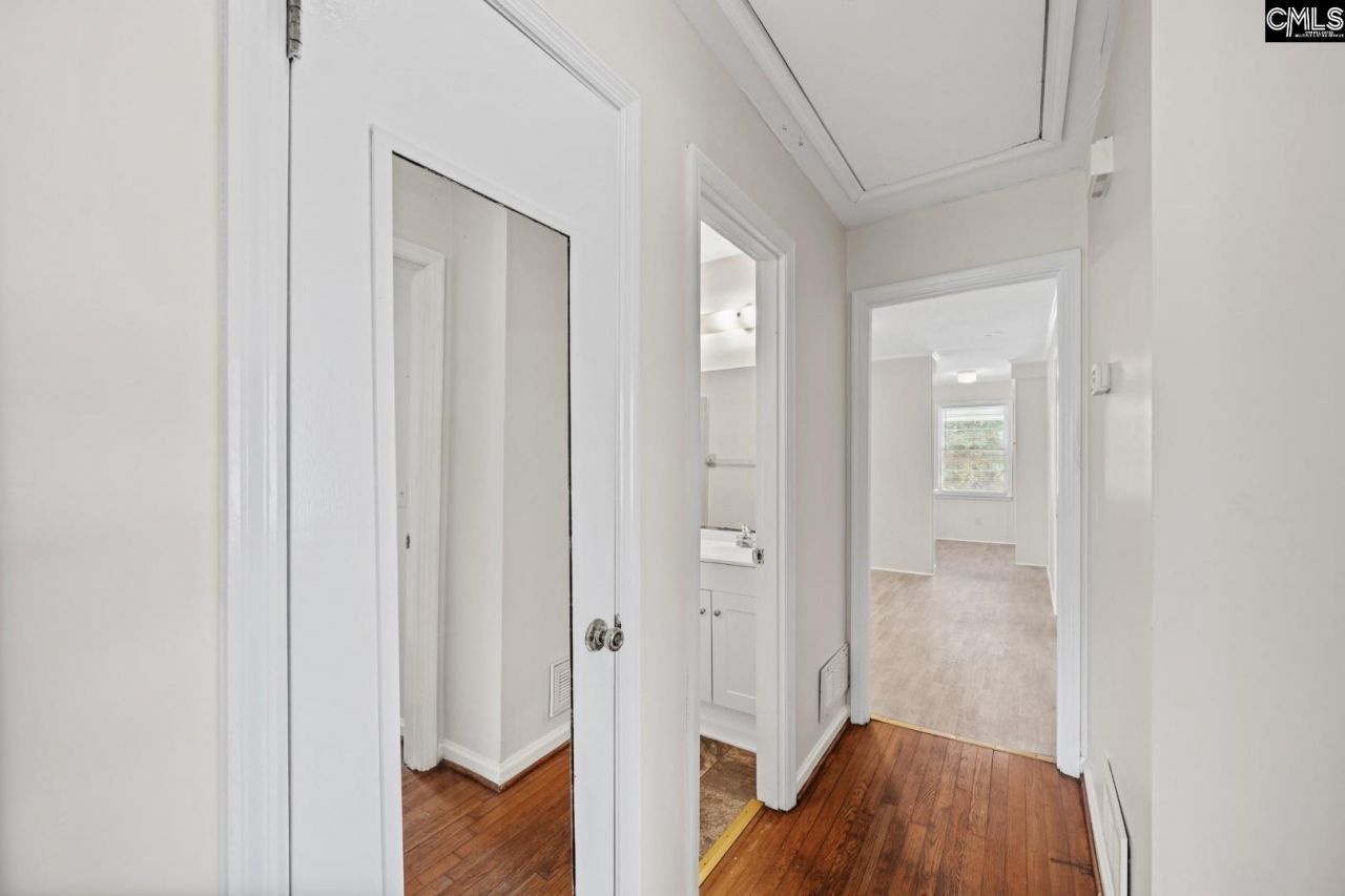 504 Harmon Street Photo 19