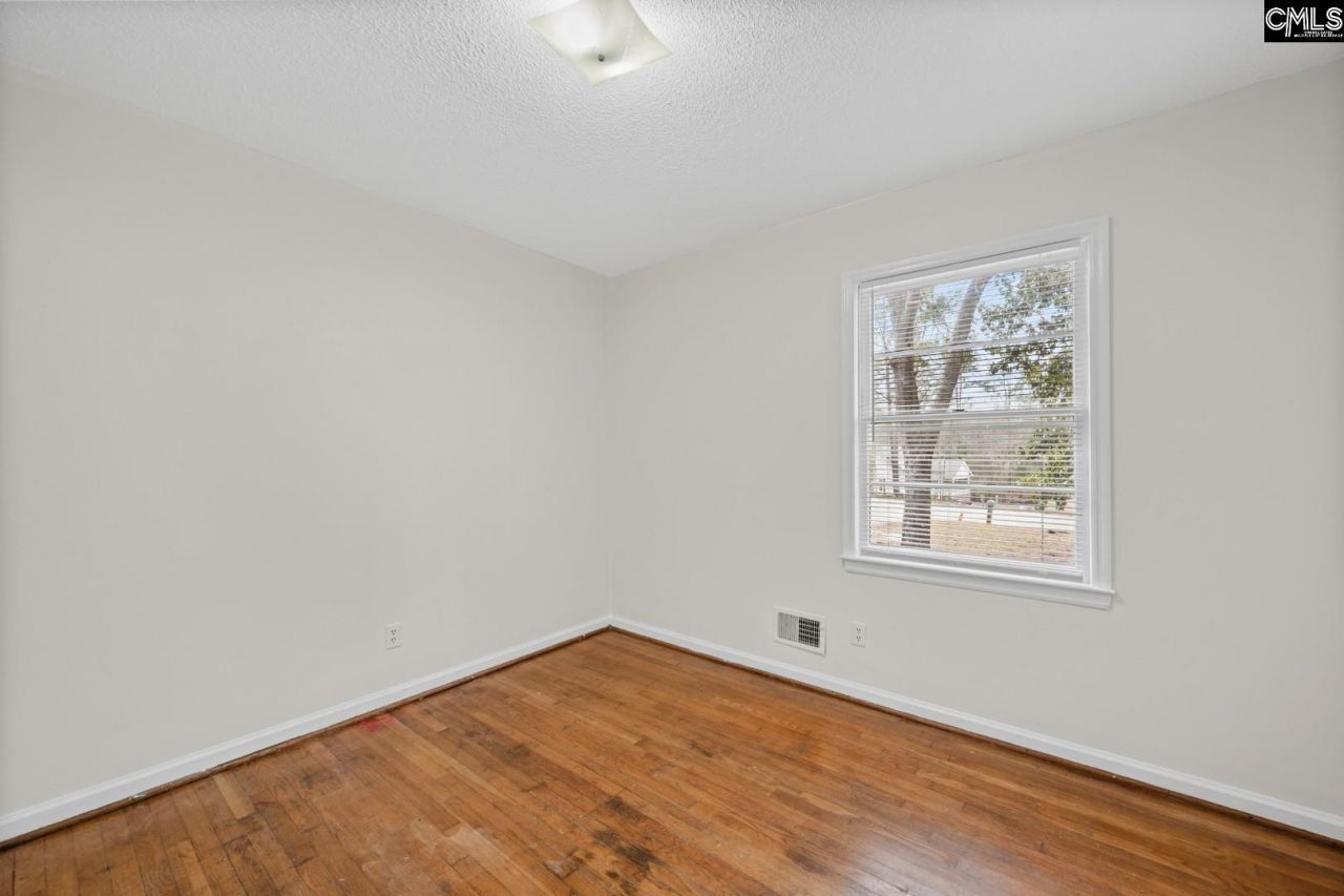 504 Harmon Street Photo 22