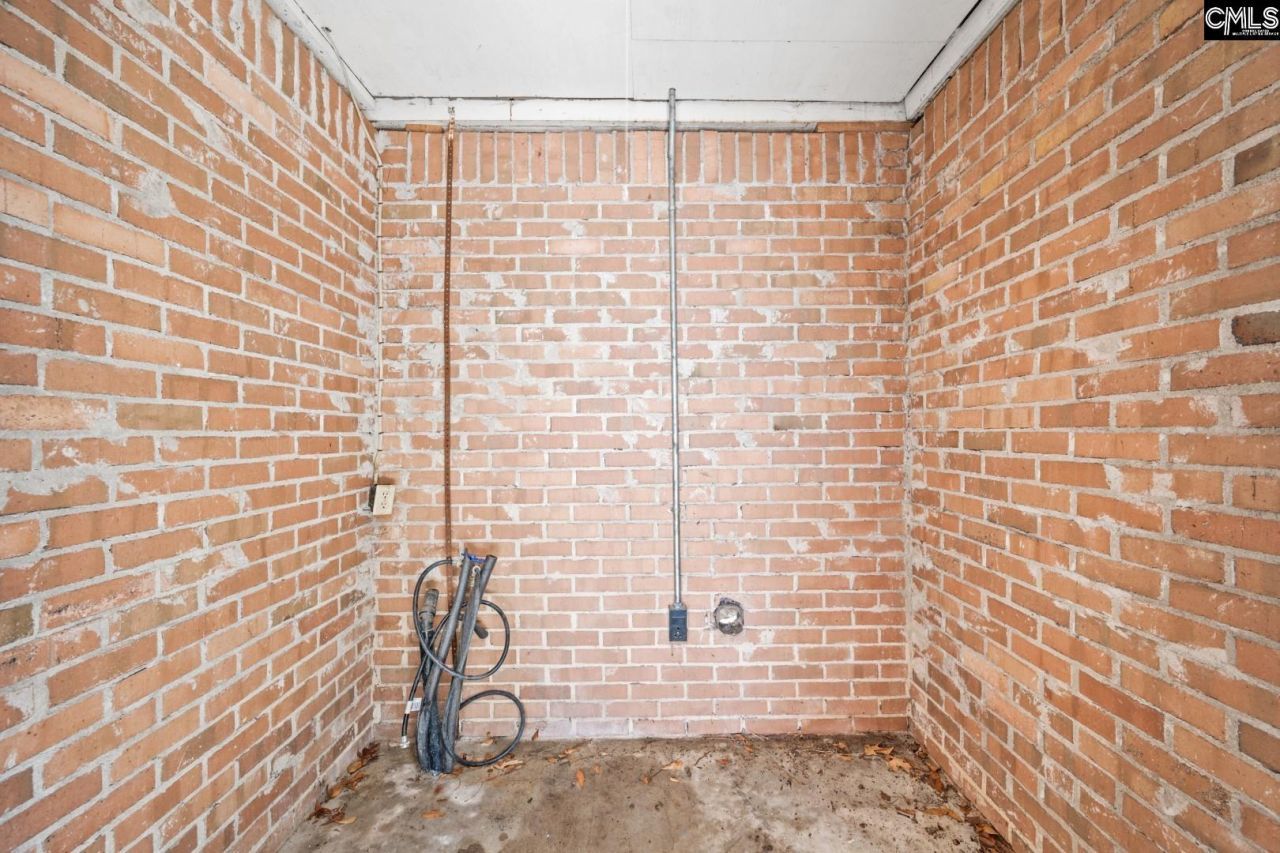 504 Harmon Street Photo 25