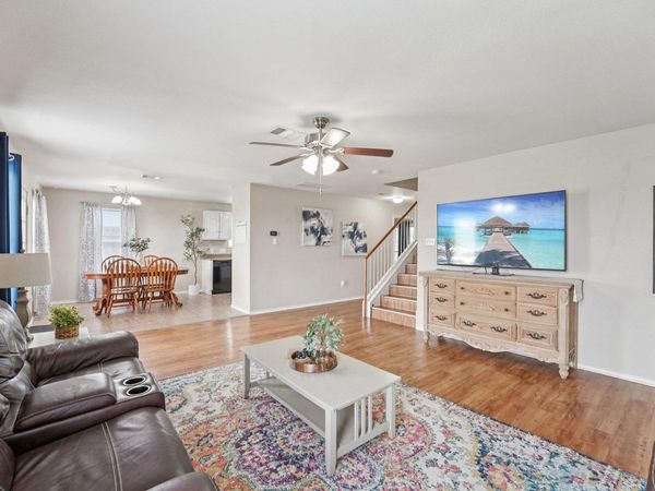 130 Killian LOOP, Hutto, TX 78634