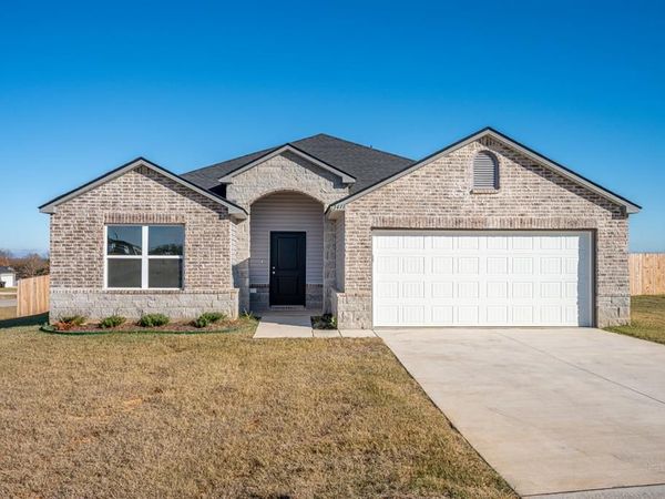 13411 Huckleberry Lane, McLoud, OK 74851