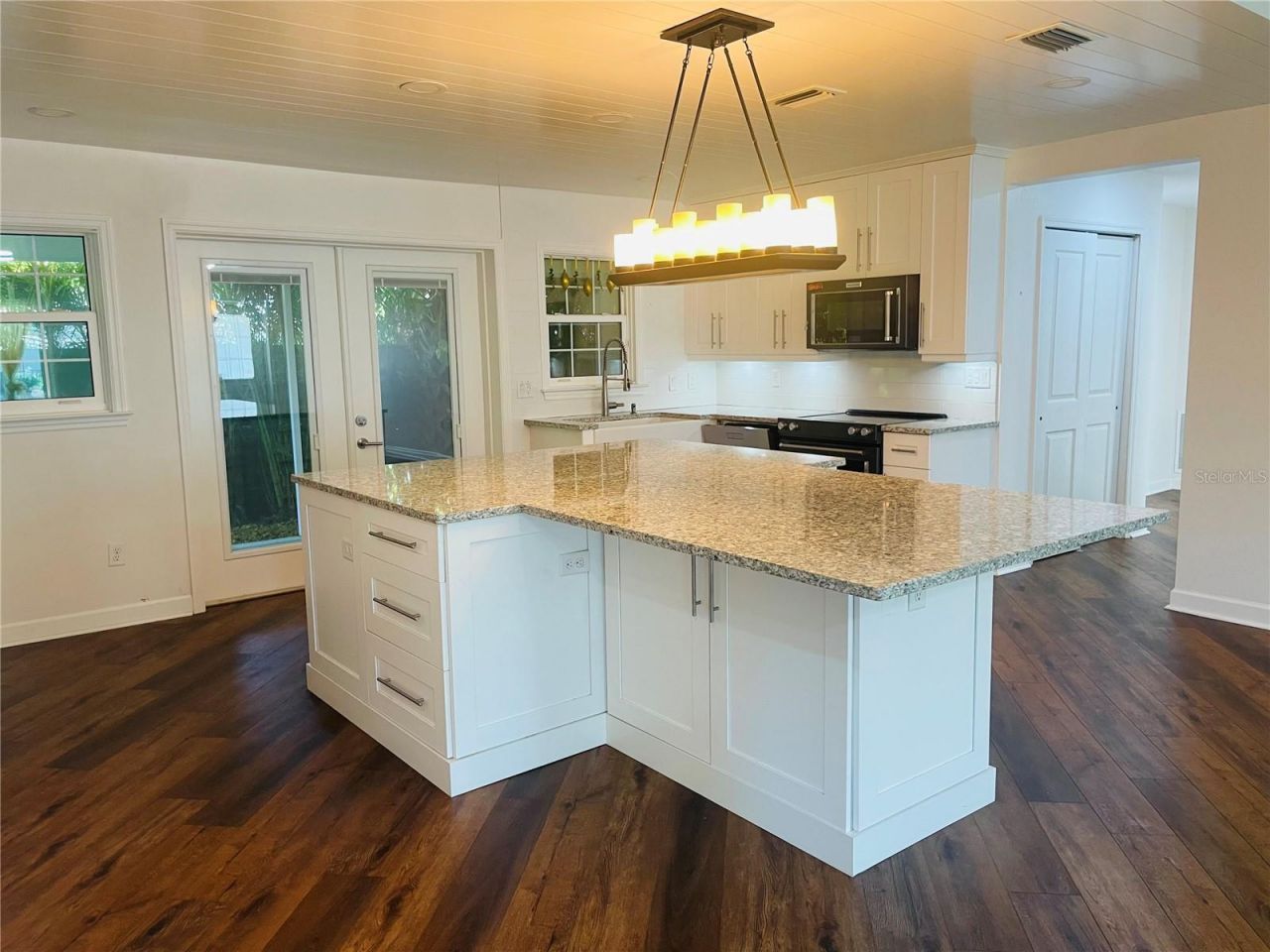 1330 S Jefferson Avenue, Sarasota, FL 34239 Photo