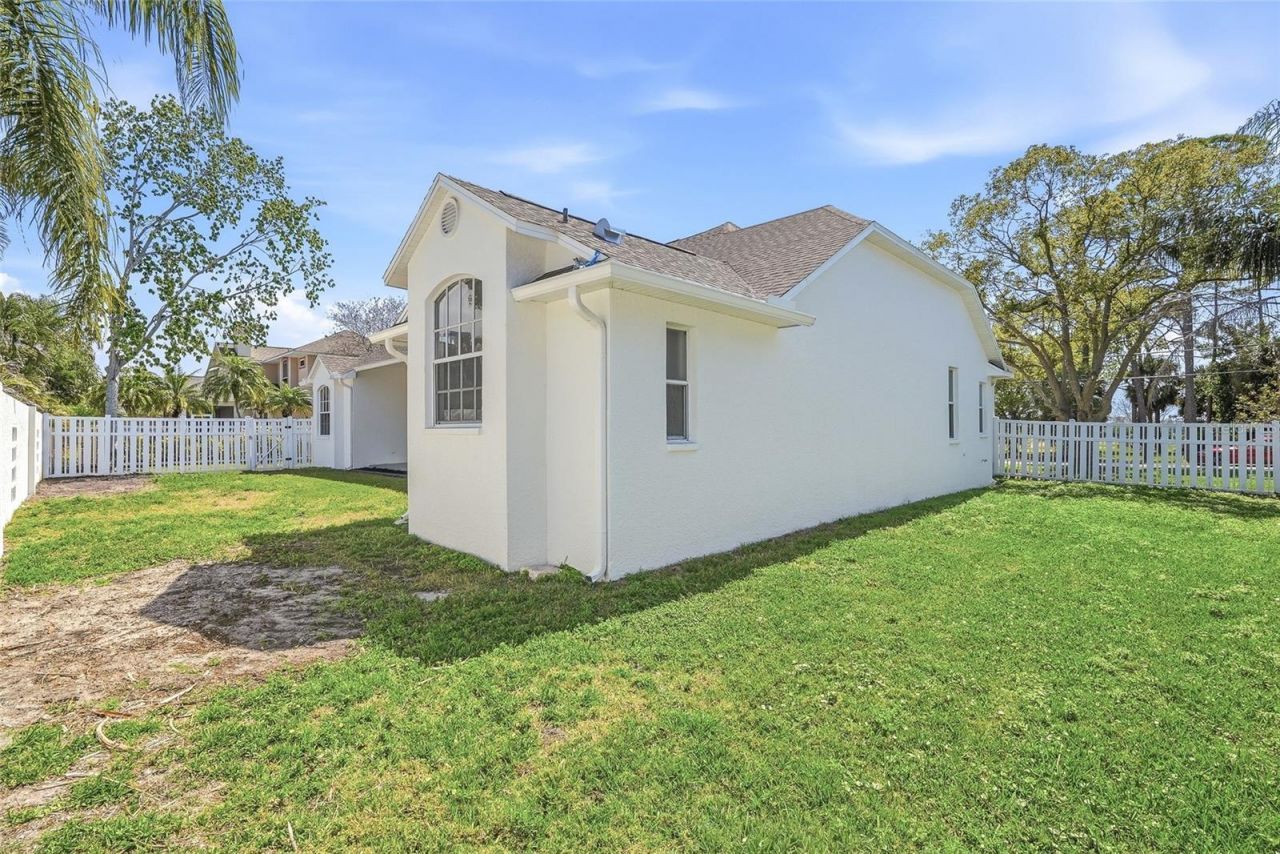 13781 74th Avenue, Seminole, FL 33776 Photo