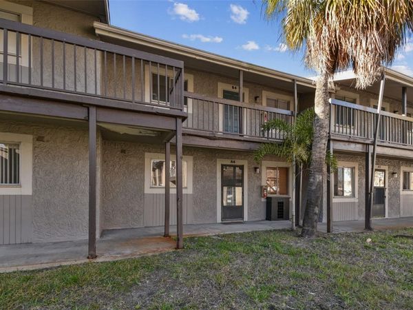 6330 NEWTOWN CIRCLE, Unit 30B4, TAMPA, FL 33615