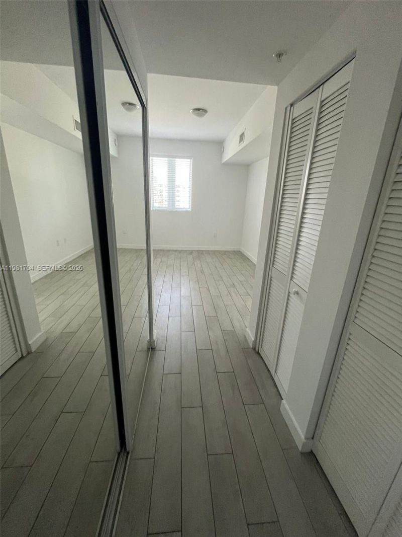 321 NE 26th St , Unit 717, Miami, FL 33137 Photo