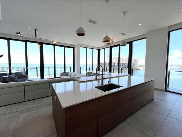 3581 E Glencoe St, Unit 601, Miami, FL 33133