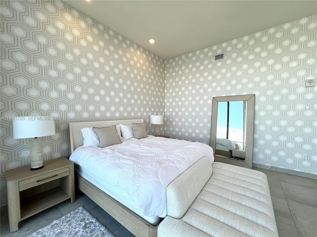 3581 E Glencoe St, Unit 601, Miami, FL 33133 Photo