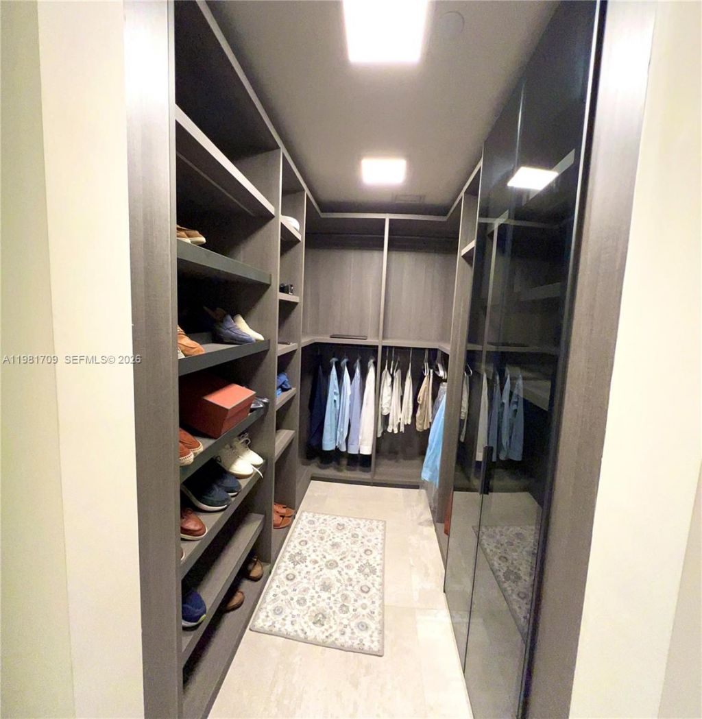 3581 E Glencoe St, Unit 601, Miami, FL 33133 Photo