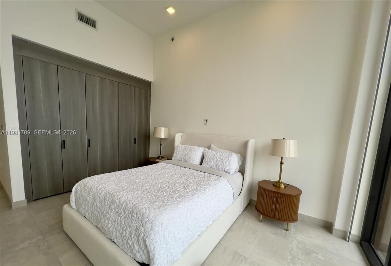 3581 E Glencoe St, Unit 601, Miami, FL 33133 Photo