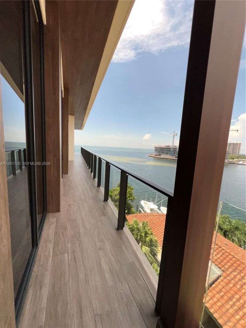 3581 E Glencoe St, Unit 601, Miami, FL 33133 Photo