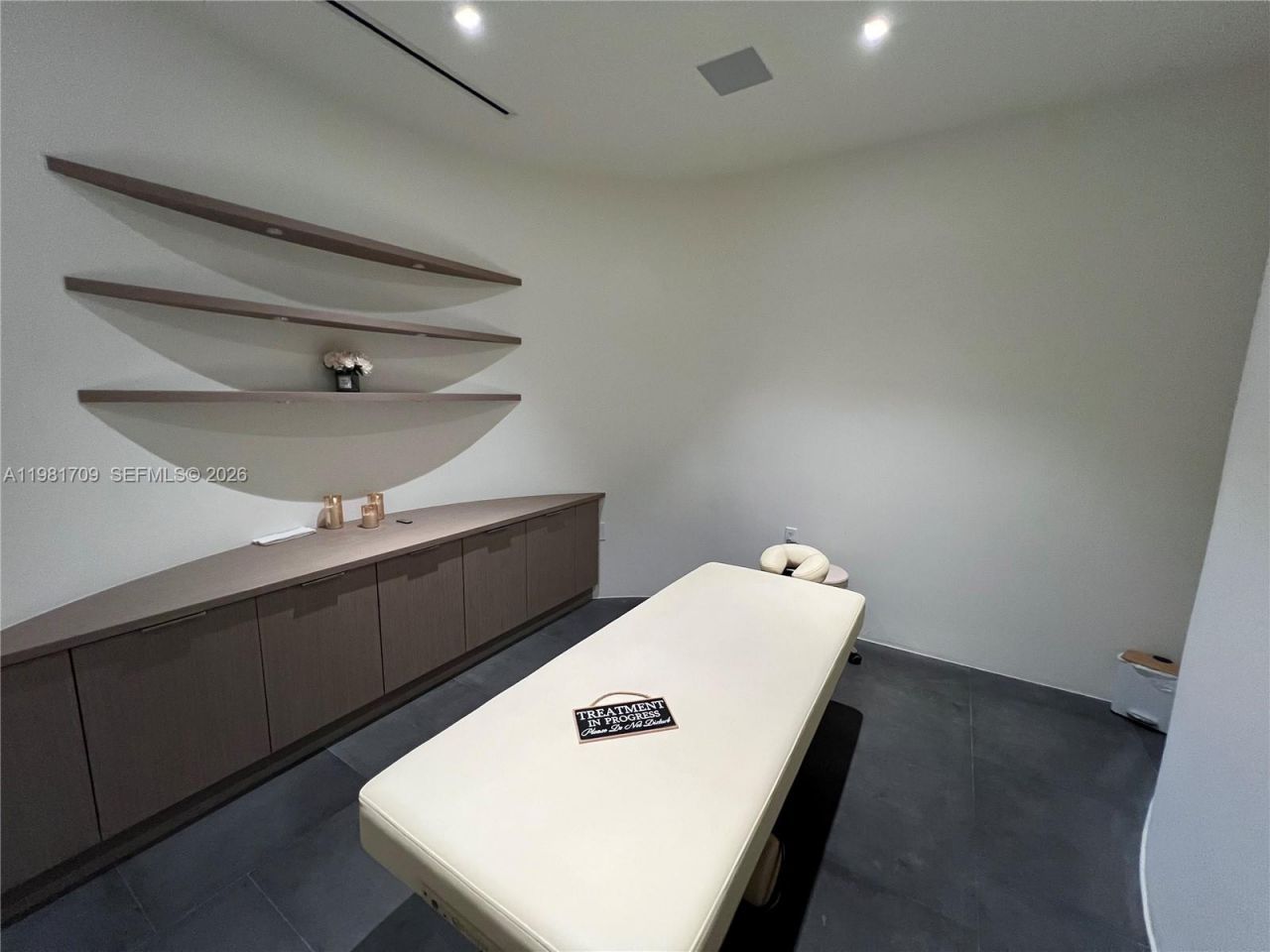 3581 E Glencoe St, Unit 601, Miami, FL 33133 Photo