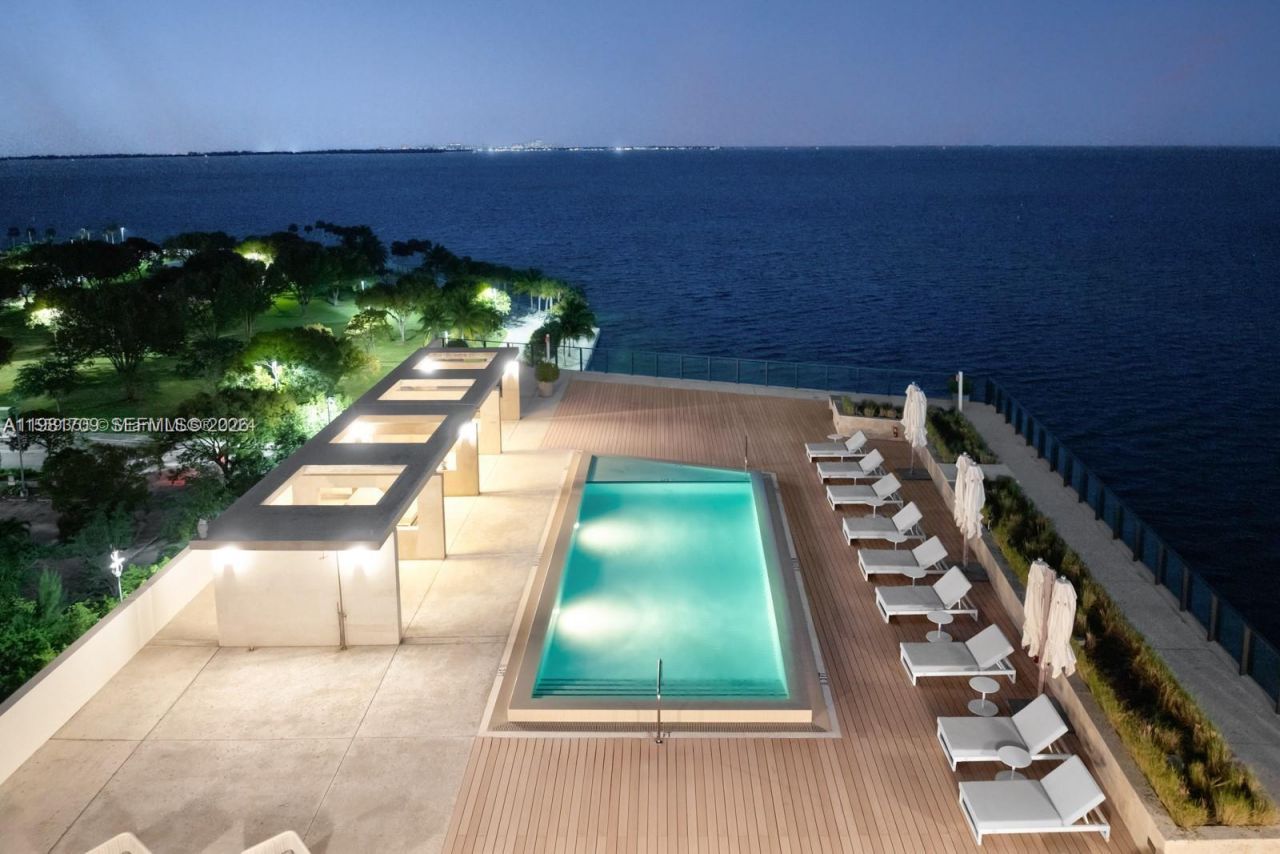 3581 E Glencoe St, Unit 601, Miami, FL 33133 Photo