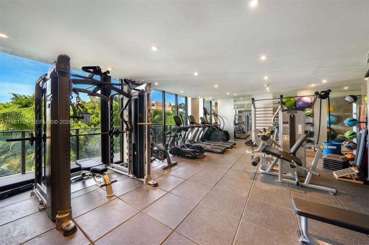 3581 E Glencoe St, Unit 601, Miami, FL 33133 Photo