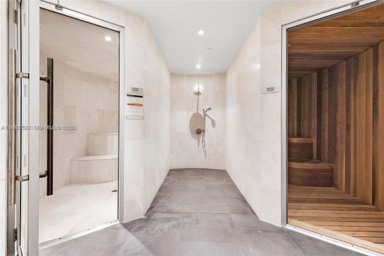 3581 E Glencoe St, Unit 601, Miami, FL 33133 Photo