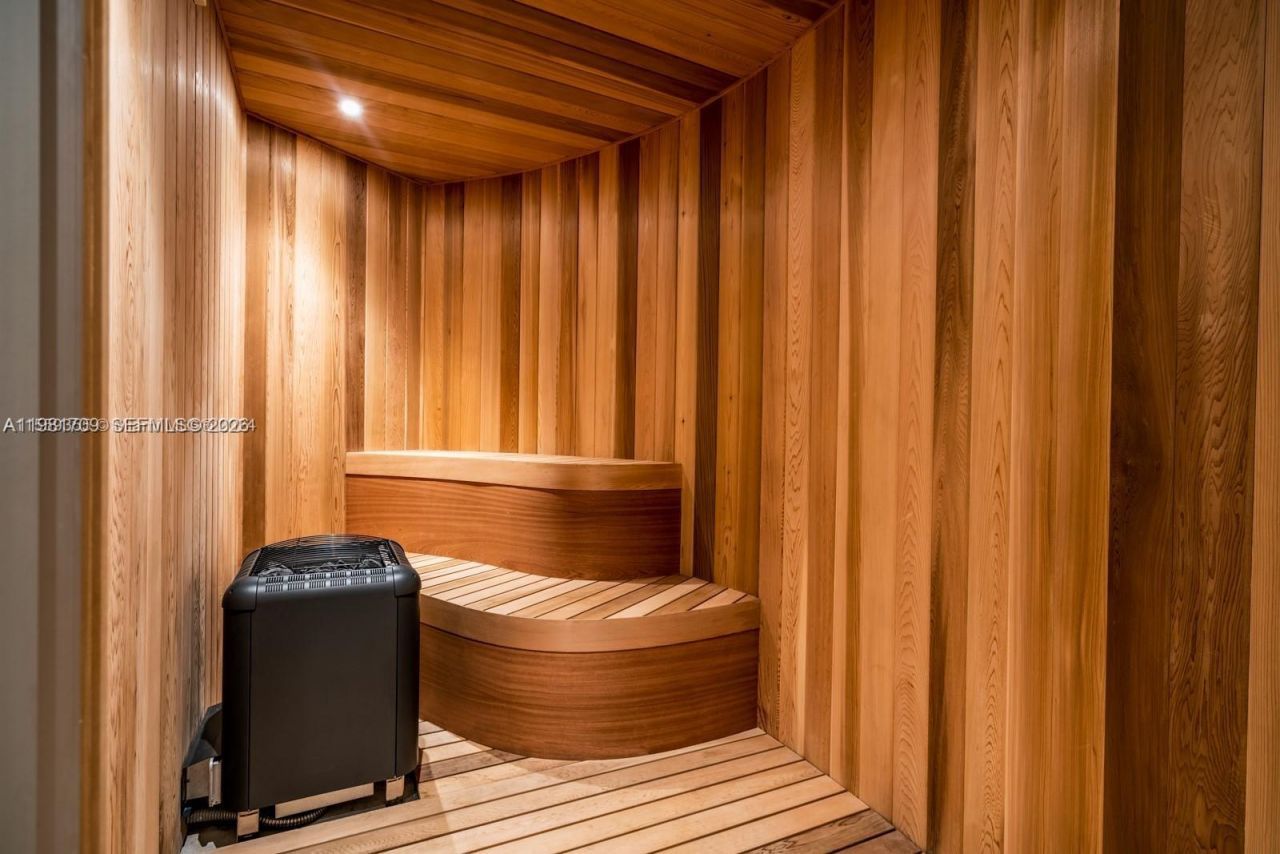 3581 E Glencoe St, Unit 601, Miami, FL 33133 Photo