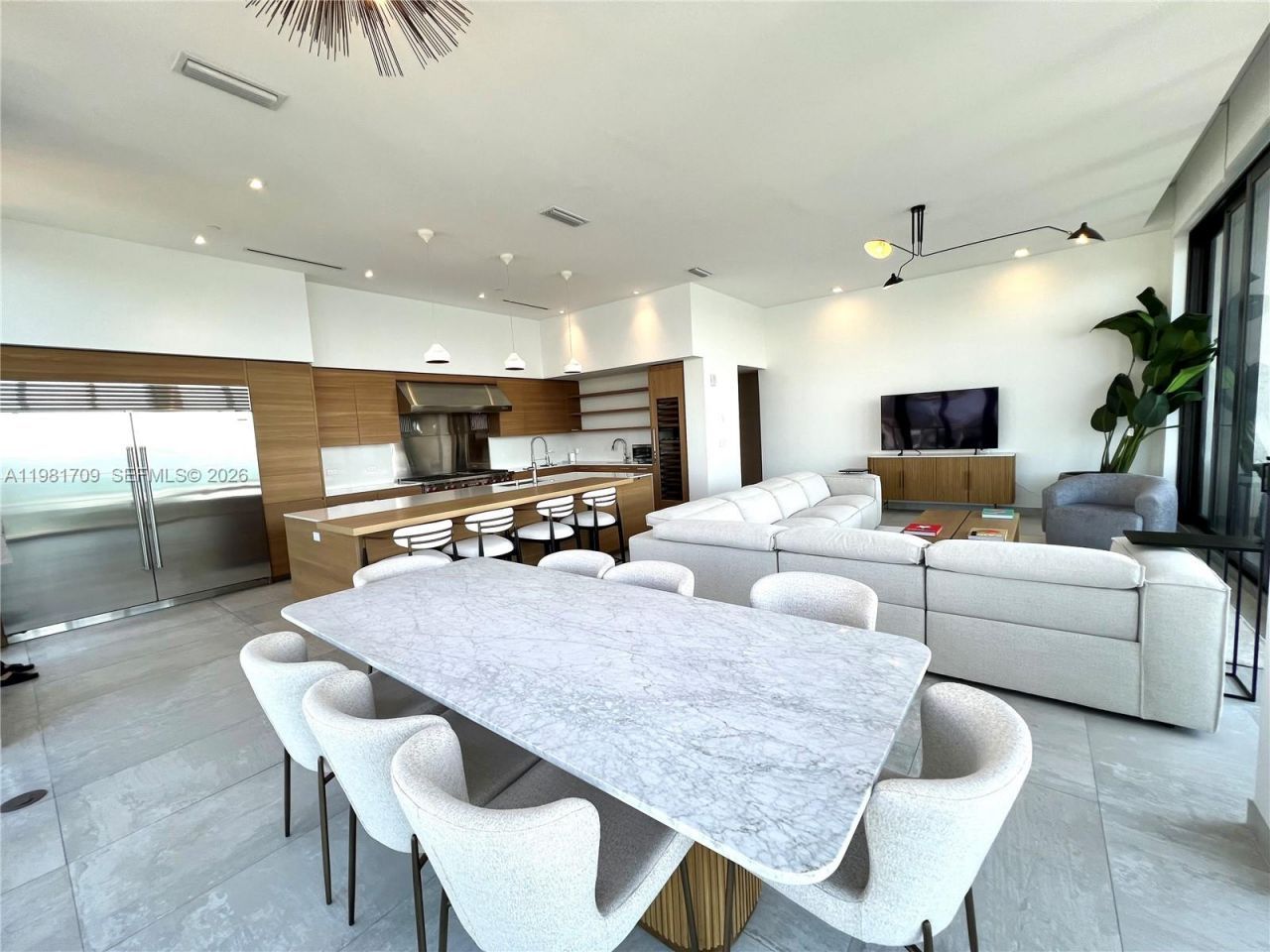 3581 E Glencoe St, Unit 601, Miami, FL 33133 Photo