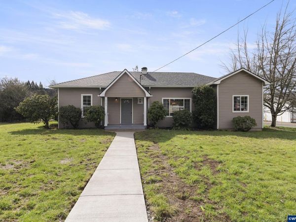 3303 Long St, Sweet Home, OR 97386