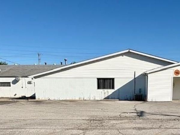 810 Deal , Highland, IL 62249