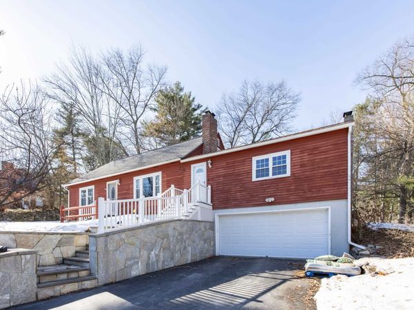 9 Leslie Lane, Nashua, NH 03062