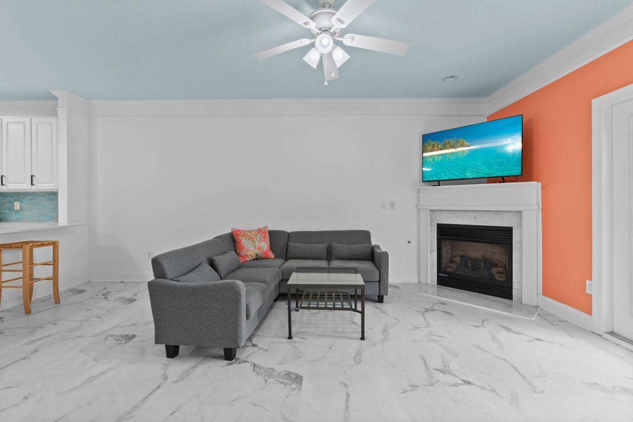 1025 Riverland Woods Place Photo 10