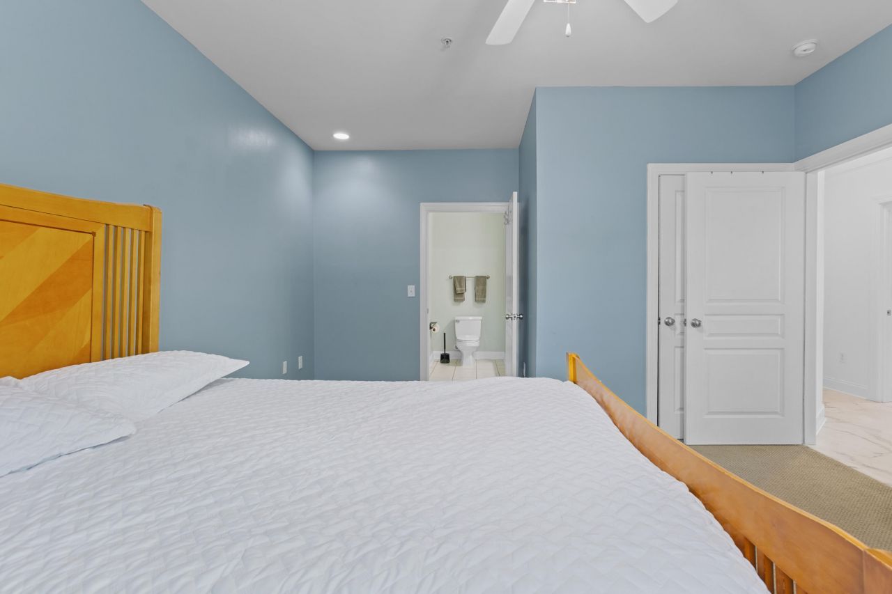 1025 Riverland Woods Place Photo 14