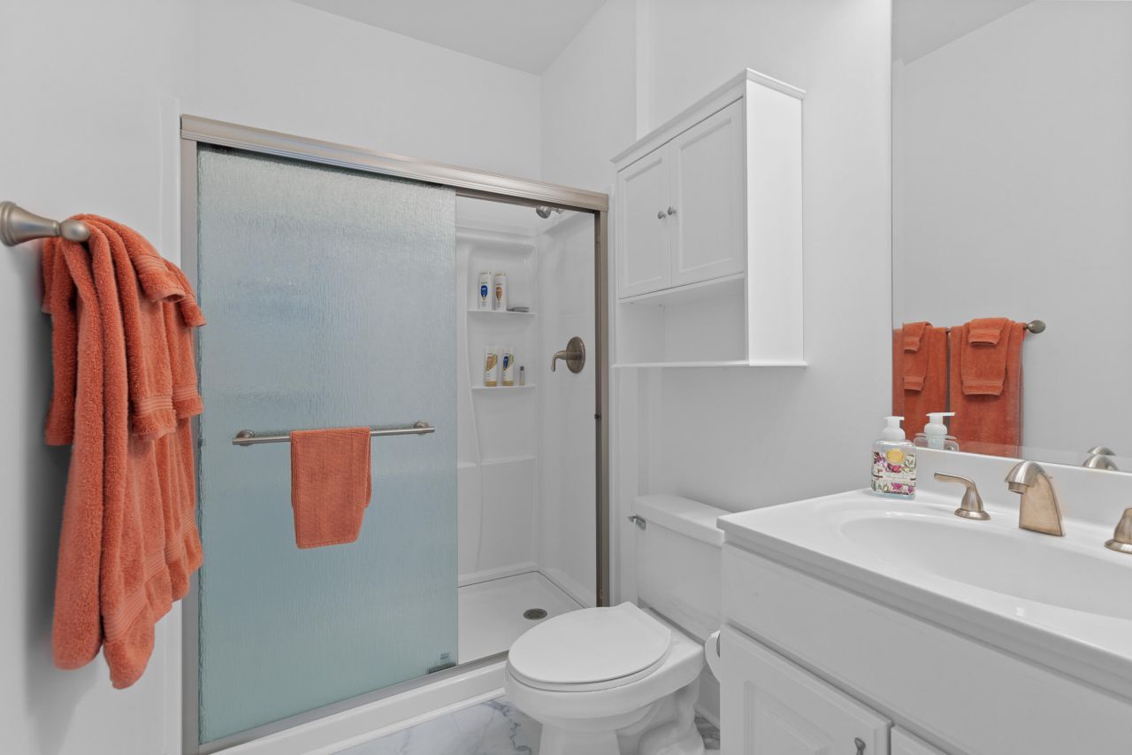 1025 Riverland Woods Place Photo 19