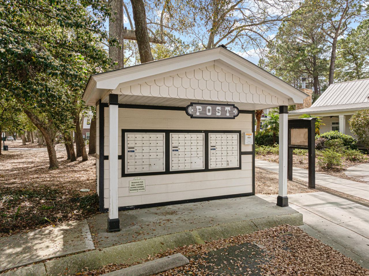 1025 Riverland Woods Place Photo 22