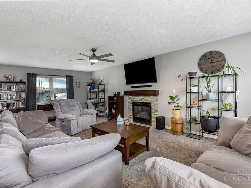 200 Greenwood Lane, Trenton, OH 45067 Photo 6