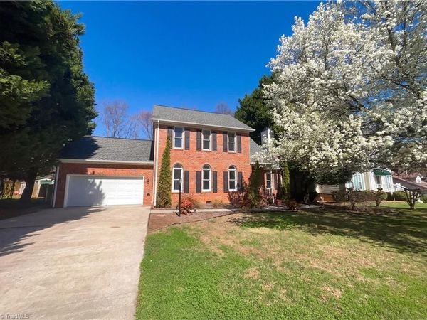 905 Kensal Green Drive, Kernersville, NC 27284