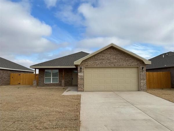 8424 10th Place, Lubbock, TX 79416