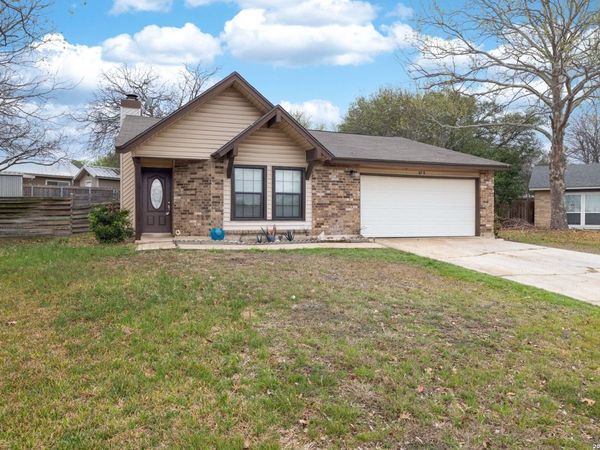 9749 Misty Ash Dr, Converse, TX 78109