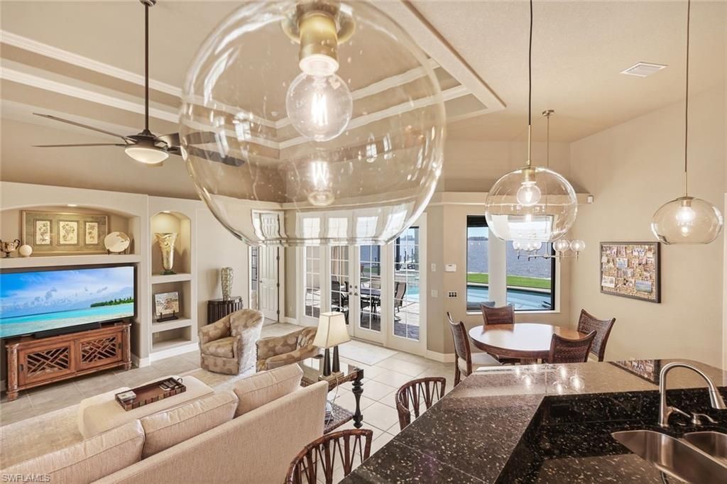 1028 Dolphin Dr , Cape Coral, FL 33904 Photo