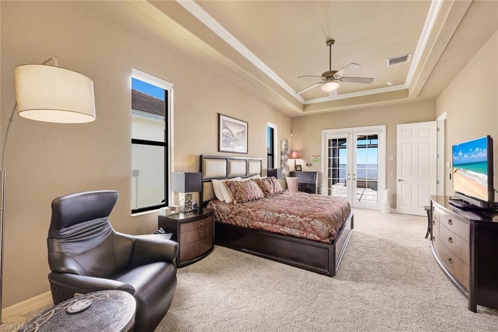 1028 Dolphin Dr , Cape Coral, FL 33904 Photo