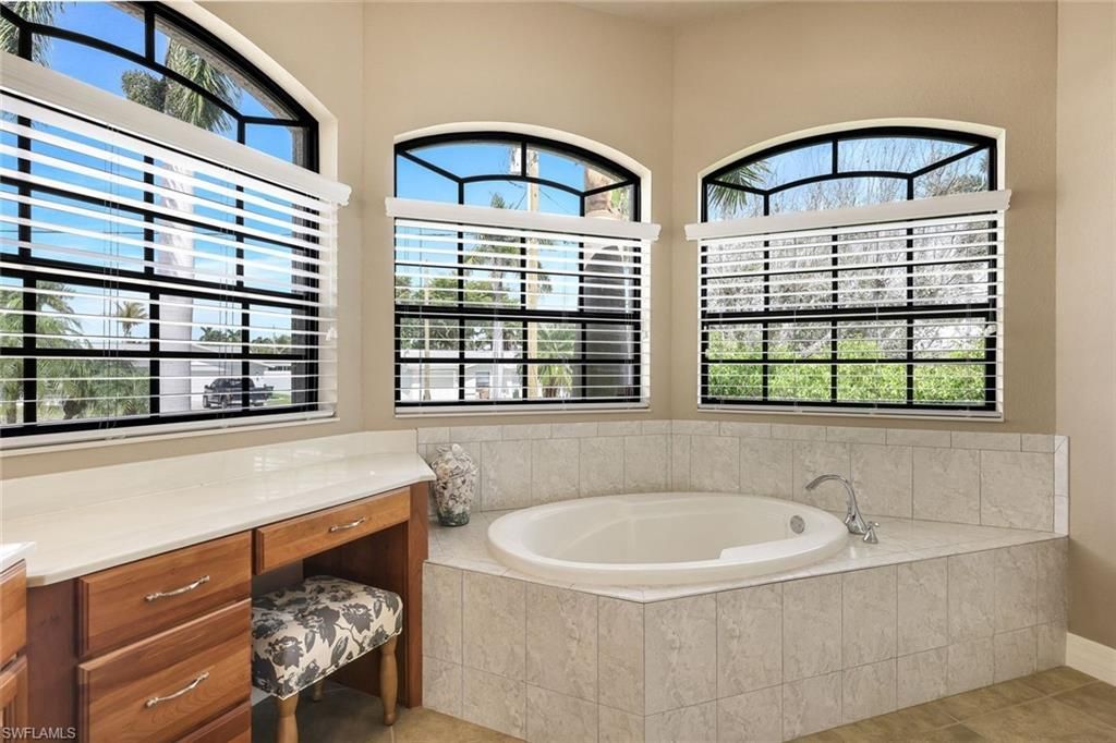 1028 Dolphin Dr , Cape Coral, FL 33904 Photo