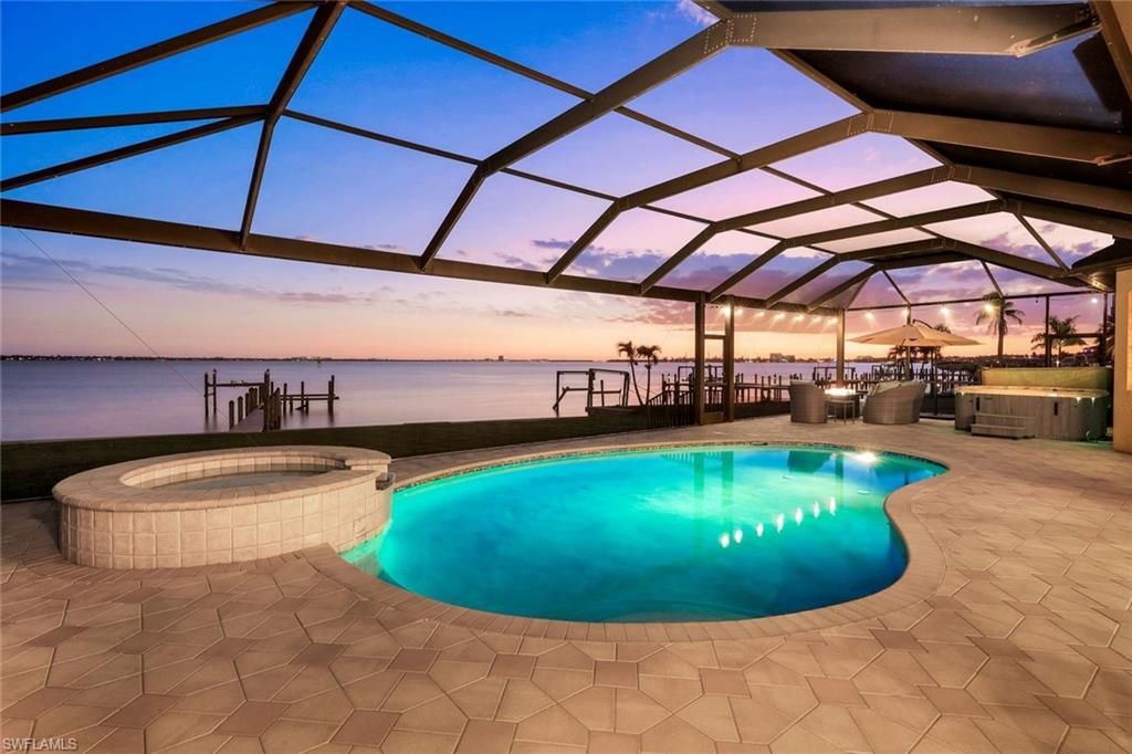 1028 Dolphin Dr , Cape Coral, FL 33904 Photo