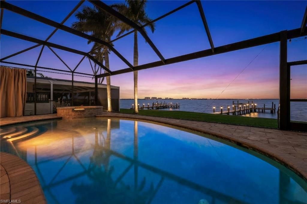 1028 Dolphin Dr , Cape Coral, FL 33904 Photo