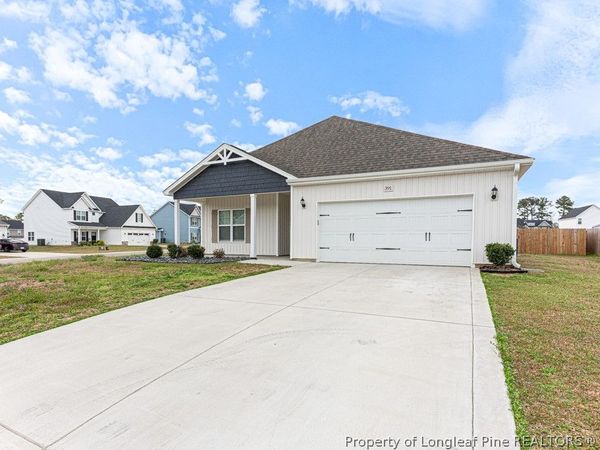 391 Leach Creek Drive, Raeford, NC 28376