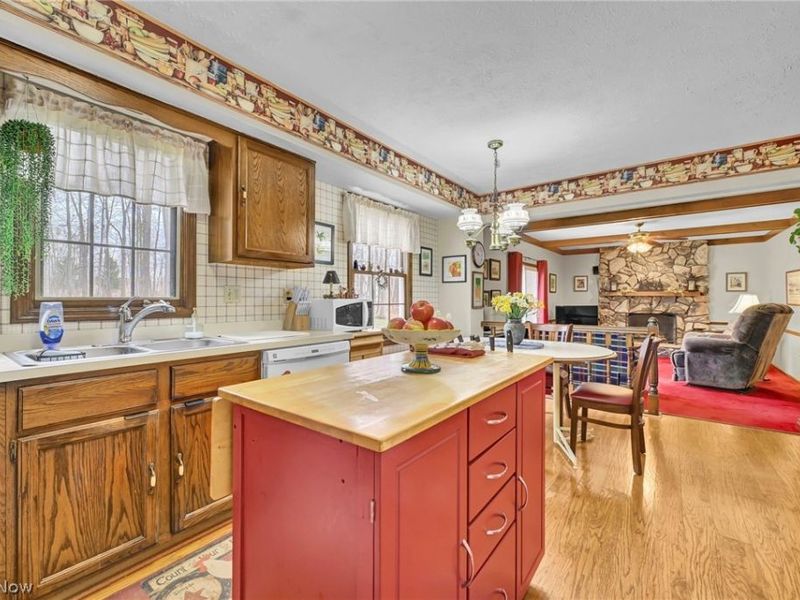 15888 Inglewood Drive, Strongsville, OH 44136 Photo 10