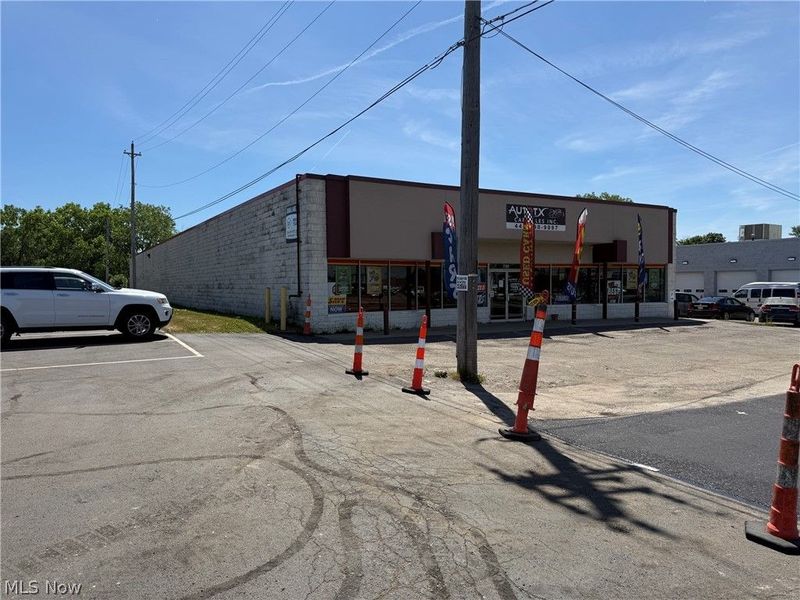 4633 Northfield Road, North Randall, OH 44128 Photo 9