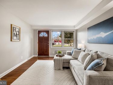 2030 N WOODROW STREET , Unit 1, ARLINGTON, VA 22207