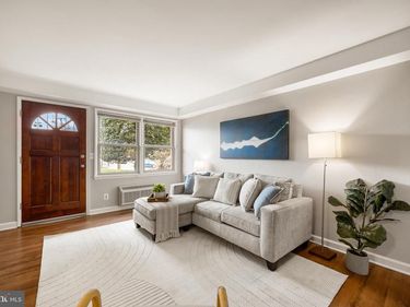 2030 N WOODROW STREET, Unit 1, ARLINGTON, VA 22207