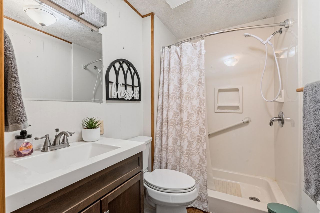 154 Crooked Island Circle Photo 14