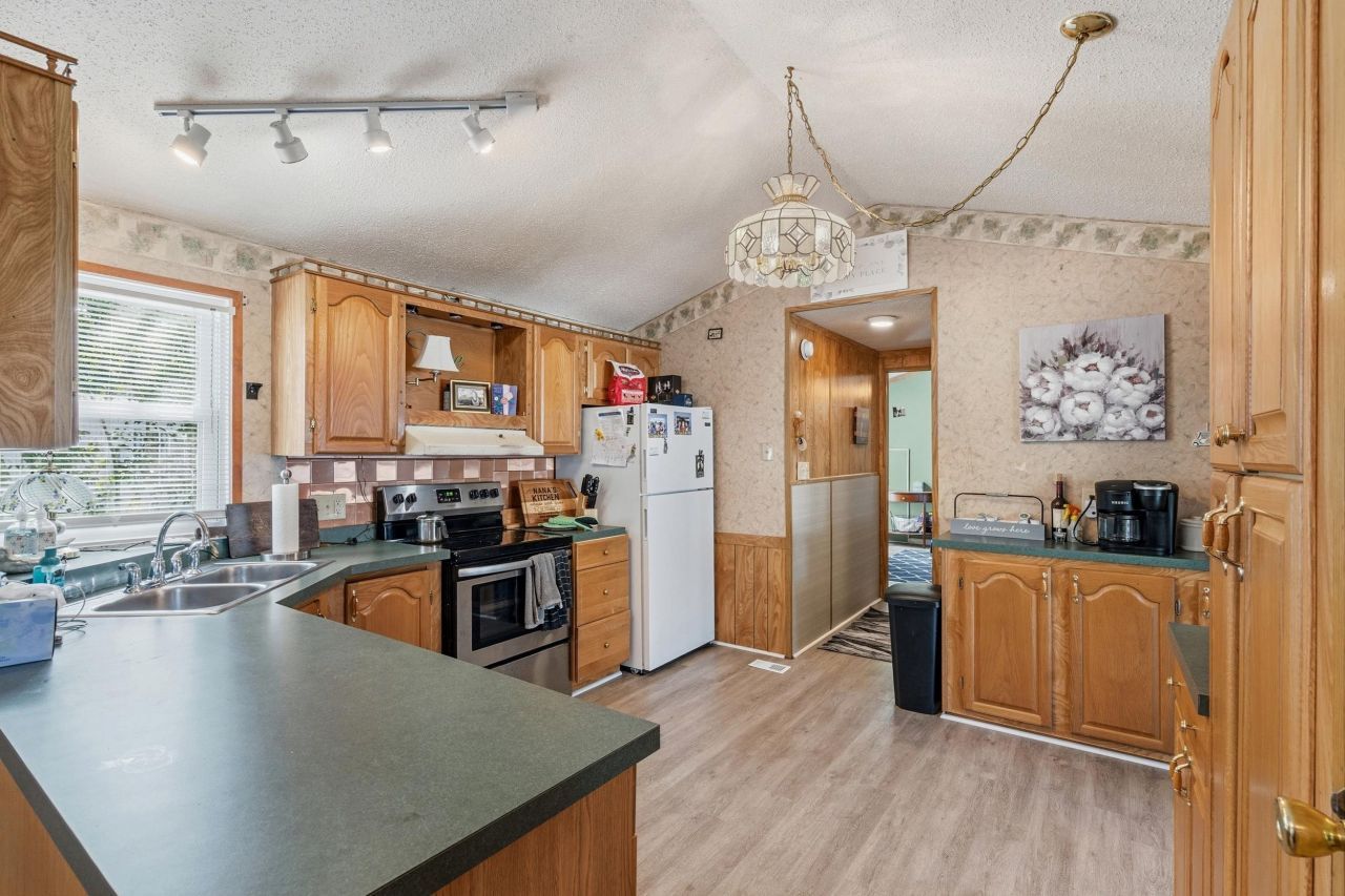 154 Crooked Island Circle Photo 18