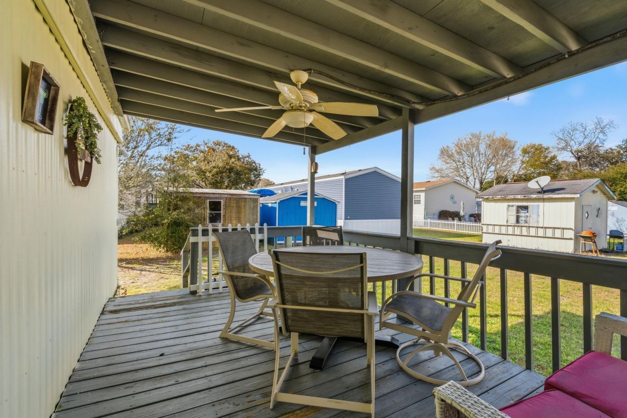 154 Crooked Island Circle Photo 21