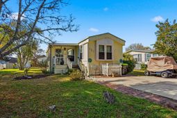 154 Crooked Island Circle photo 4