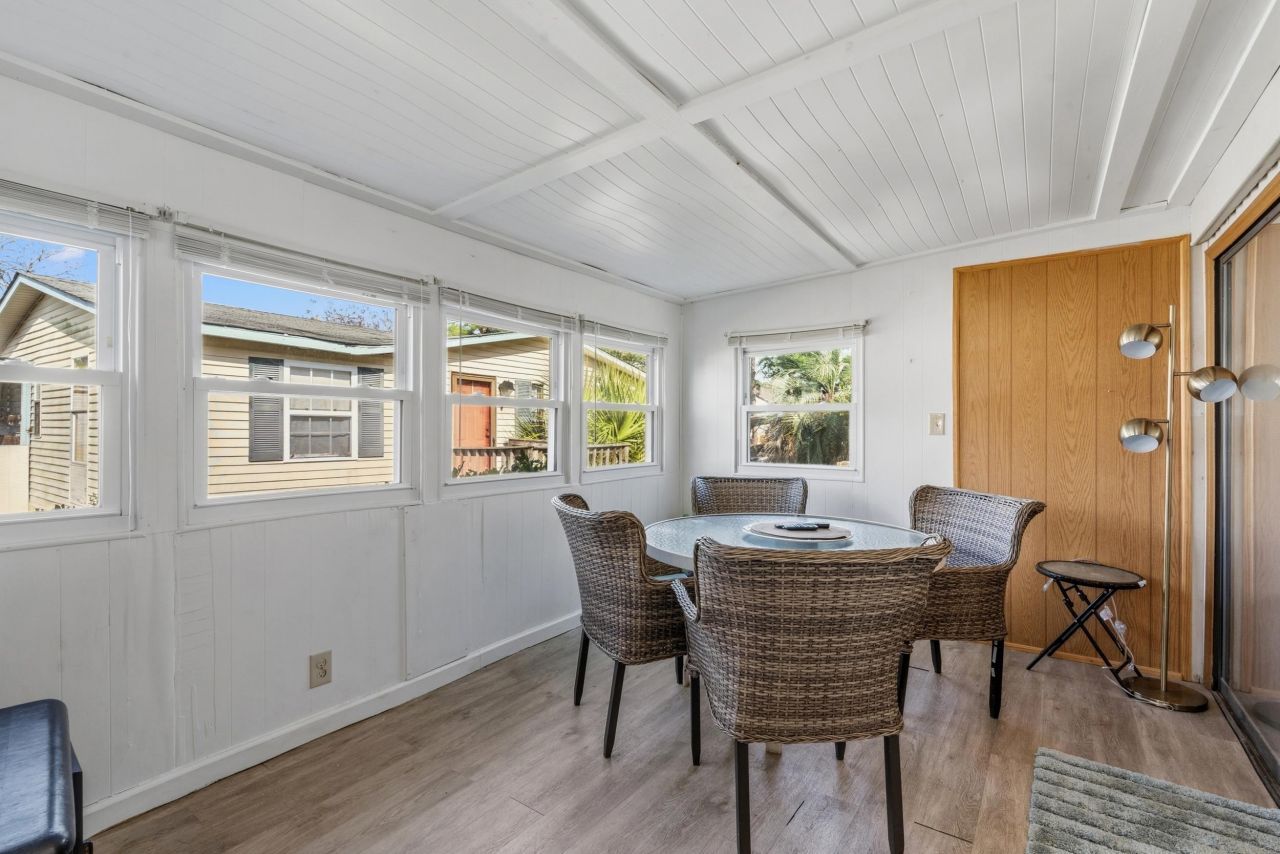 154 Crooked Island Circle Photo 4