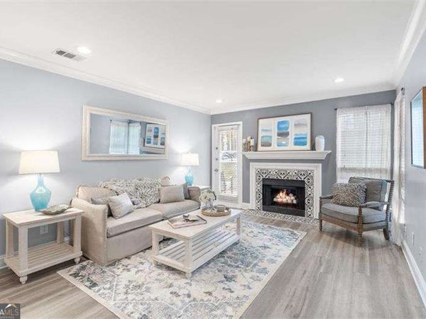 6820 Glenridge Drive, Unit C, Atlanta, GA 30328